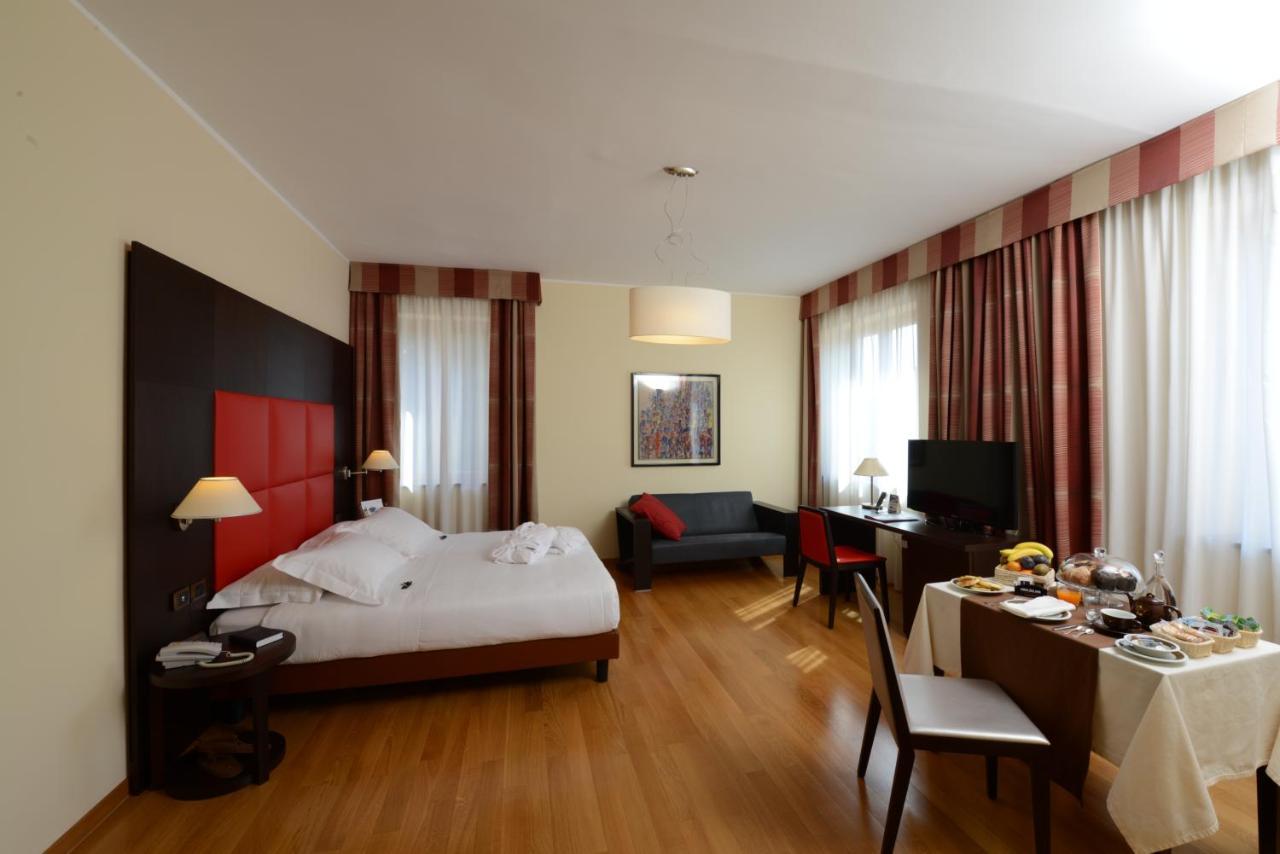 קטנזארו Hotel Guglielmo מראה חיצוני תמונה